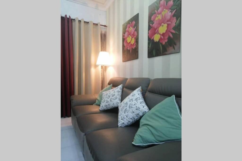 Orked Aeridina Homestay ปูชอง ภายนอก รูปภาพ